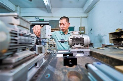 我市一批先進集體和先進個人獲全國 省五一勞動獎表彰 奏響勞動光榮最強音 展現(xiàn)新時代勞模風(fēng)采